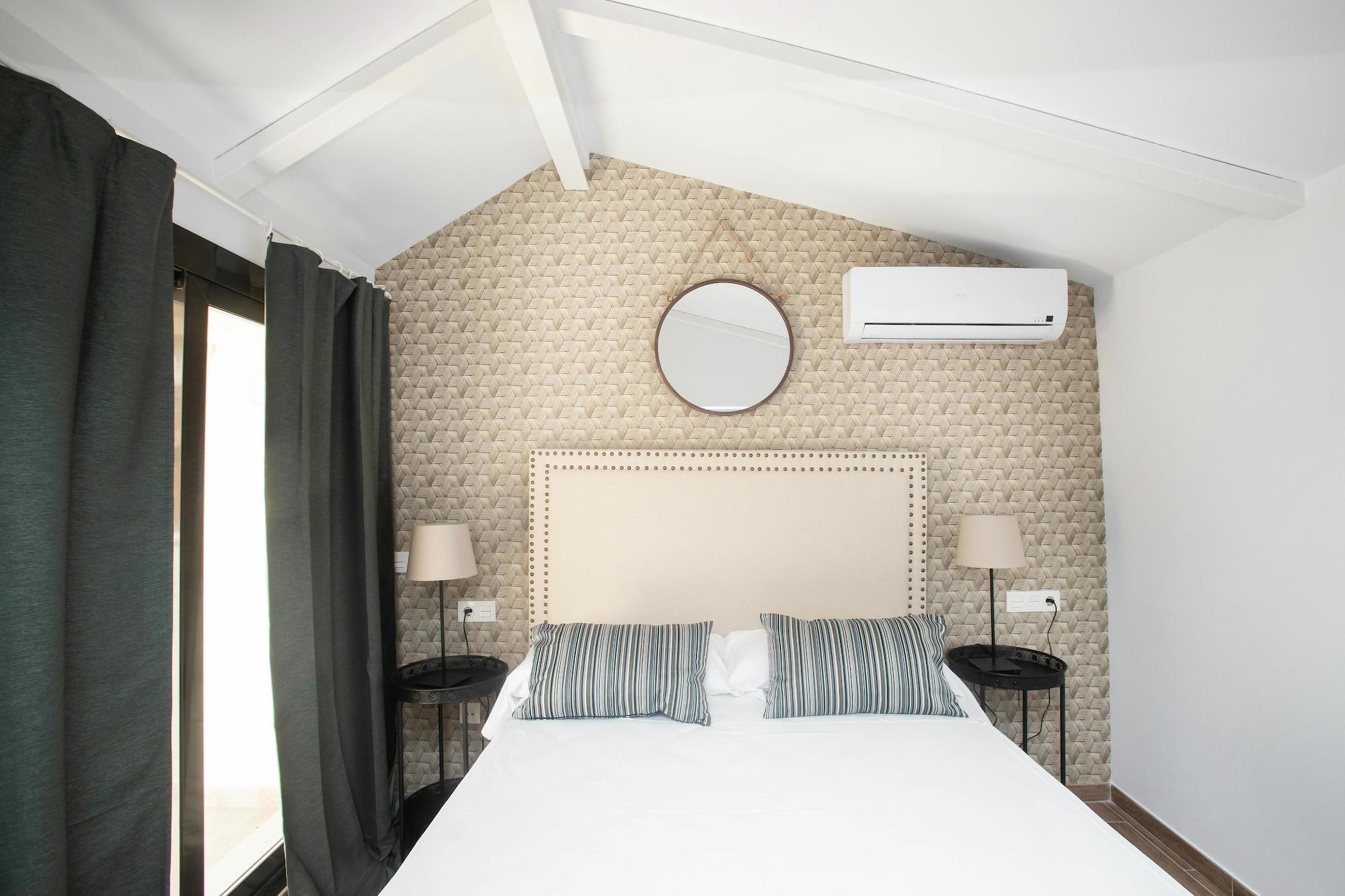 Feelathome Martires Apartments Malaga Exterior photo